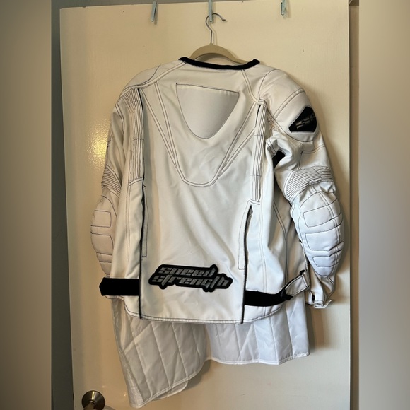 Women’s Speed Strength Street Bike Jacket - Picture 2 of 3